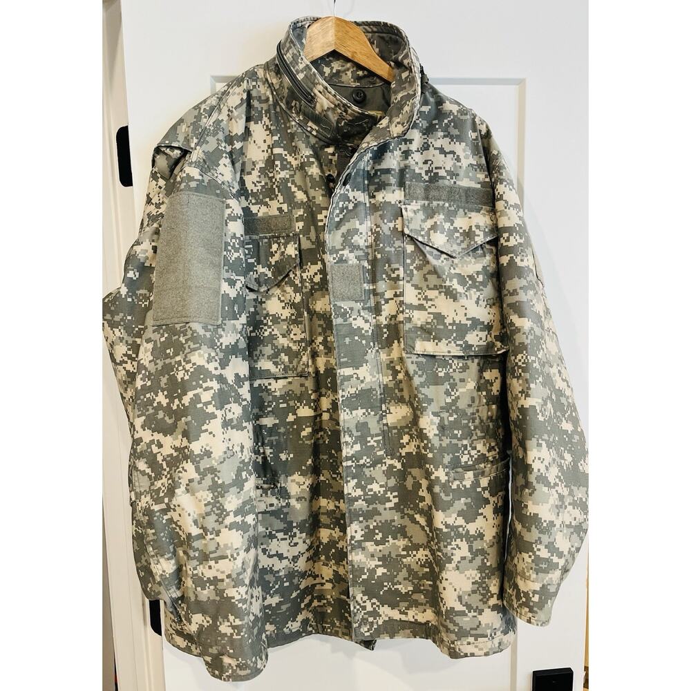 US Army Cold Weather Field Jacket M65 Woodland Camo Large Long Patched Military